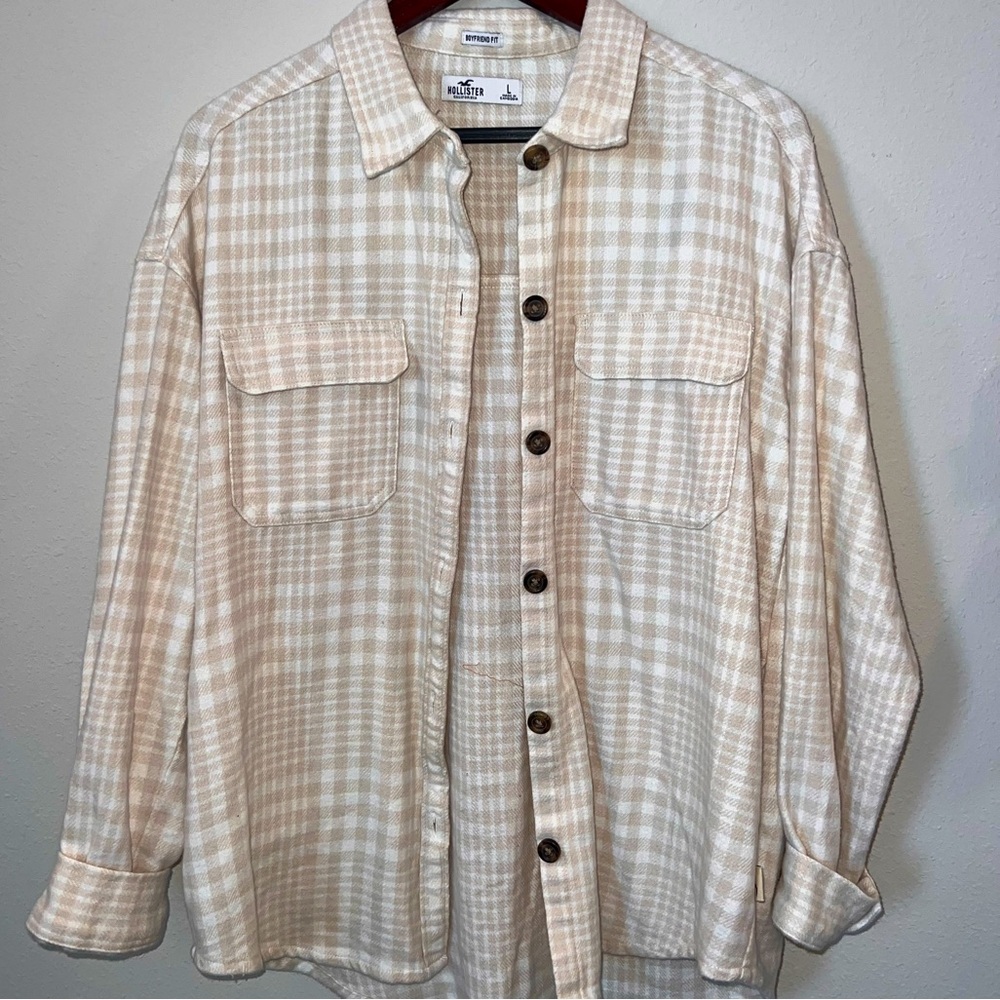 Hollister women’s flannel (boyfriend fit)
